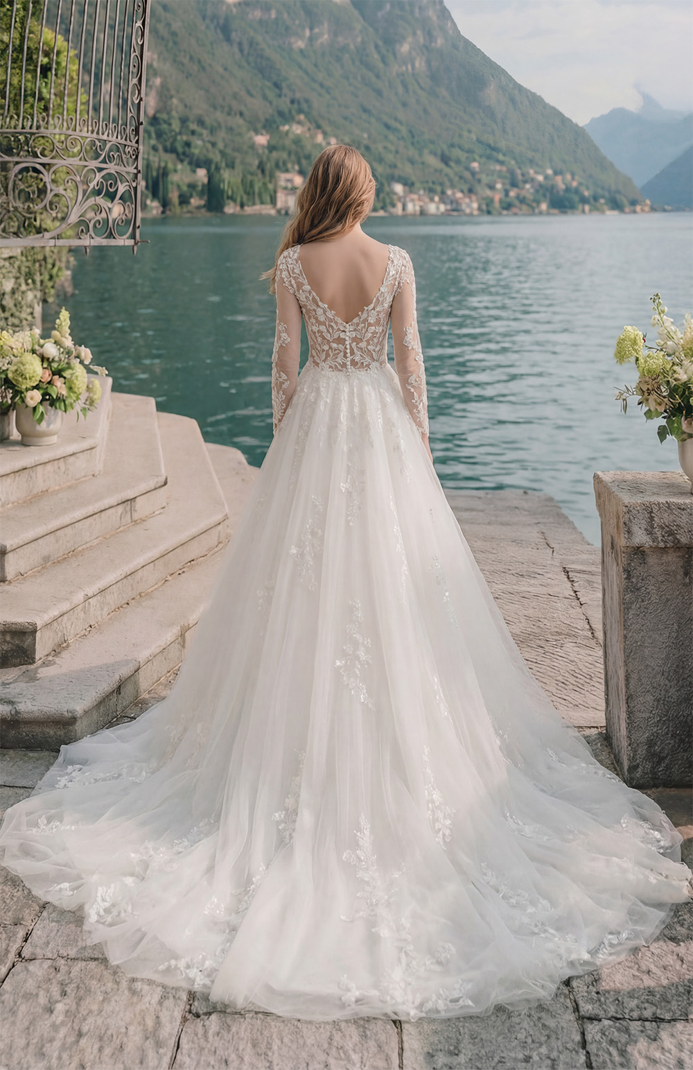 Elara — Rose Angel